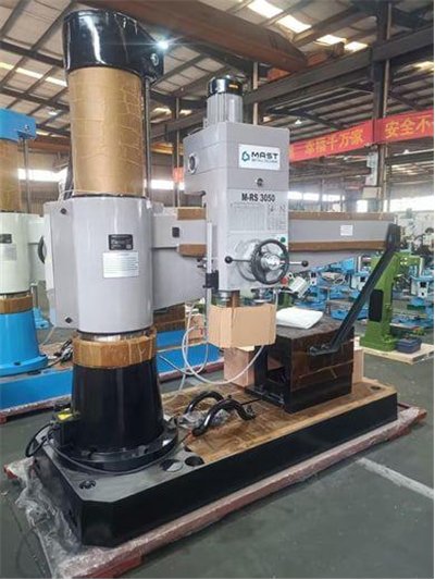 Радиально-сверлильный станок по металлу MAST Metalltechnik M-RS 3050